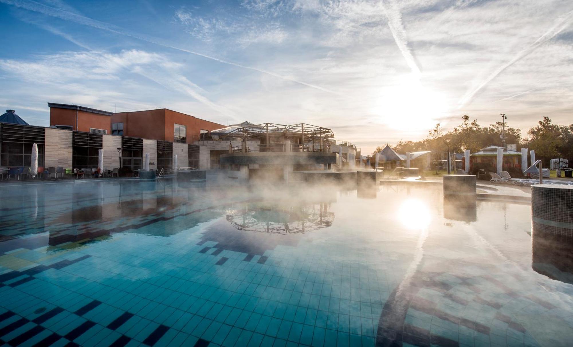 Berill Suites Sárvár 外观 照片